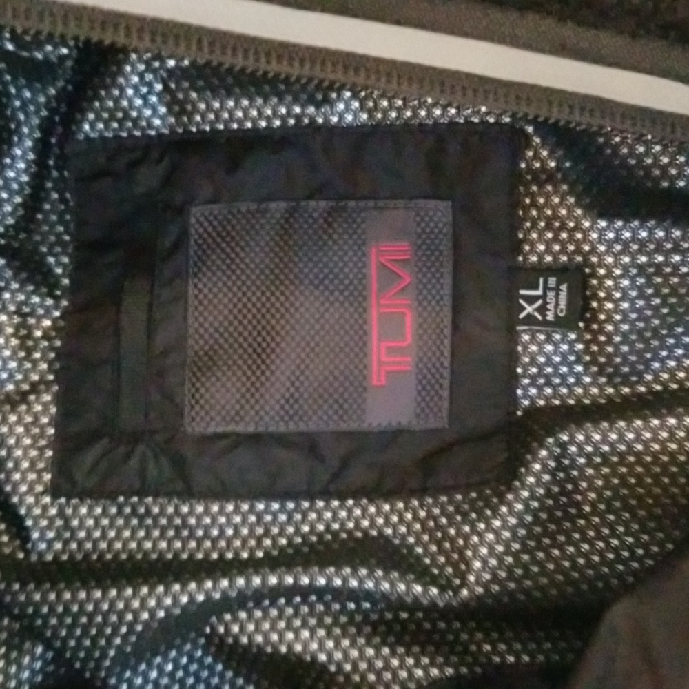 Tumi Puffer/Fleece Jacket Sz XL Available. - Picture 3 of 7